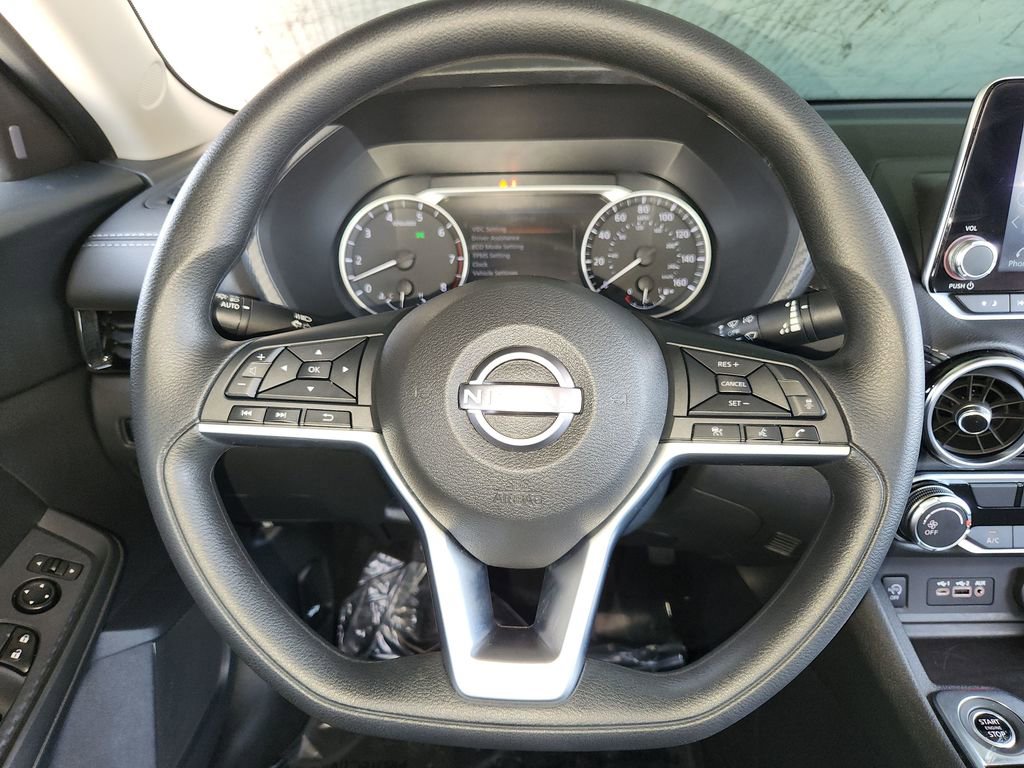Used 2025 Nissan Sentra SV FWD image 22