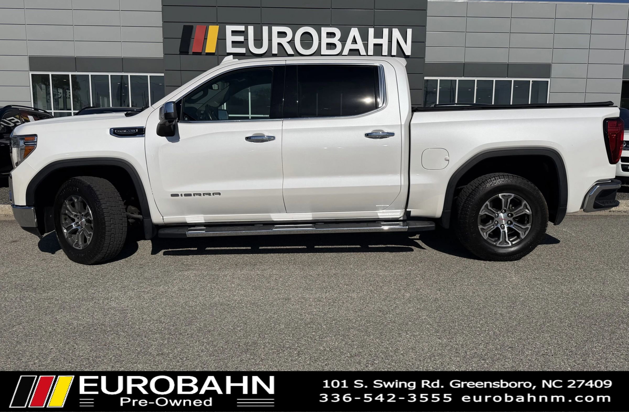 Used 2021 GMC Sierra 1500 SLT RWD image 2