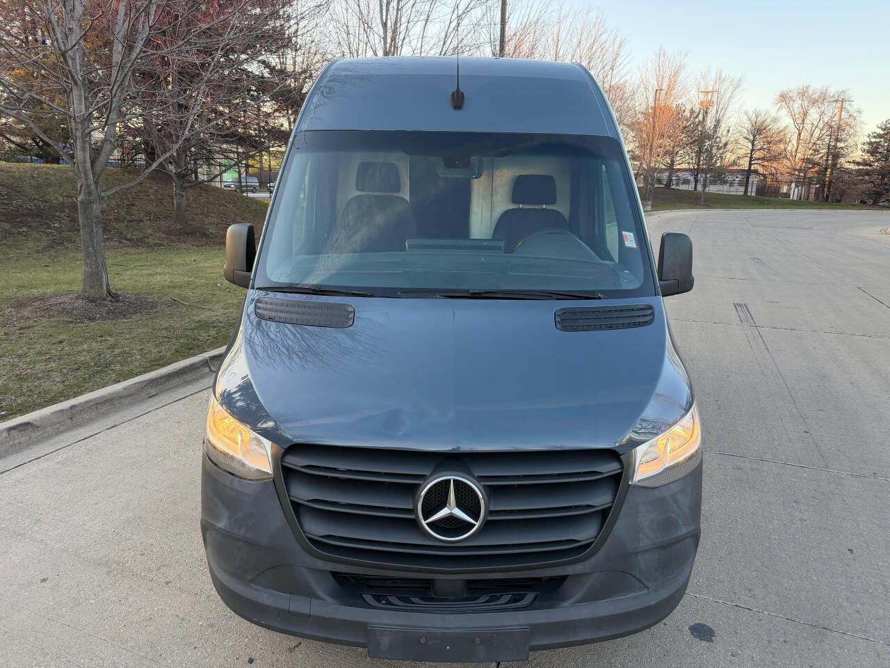Used 2019 Mercedes-Benz Sprinter 144 image 7