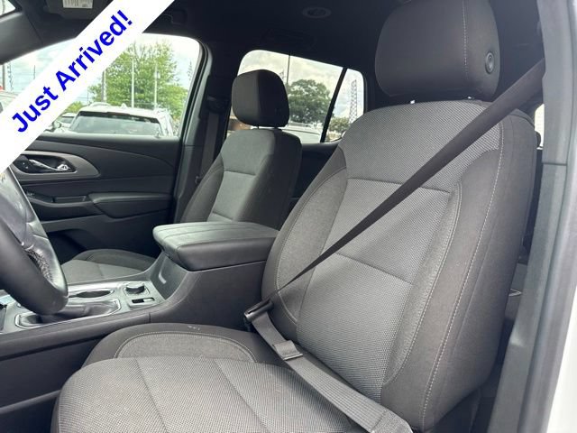 Used 2023 Chevrolet Traverse LT w/ LPO, Cargo Package AWD/4WD image 8