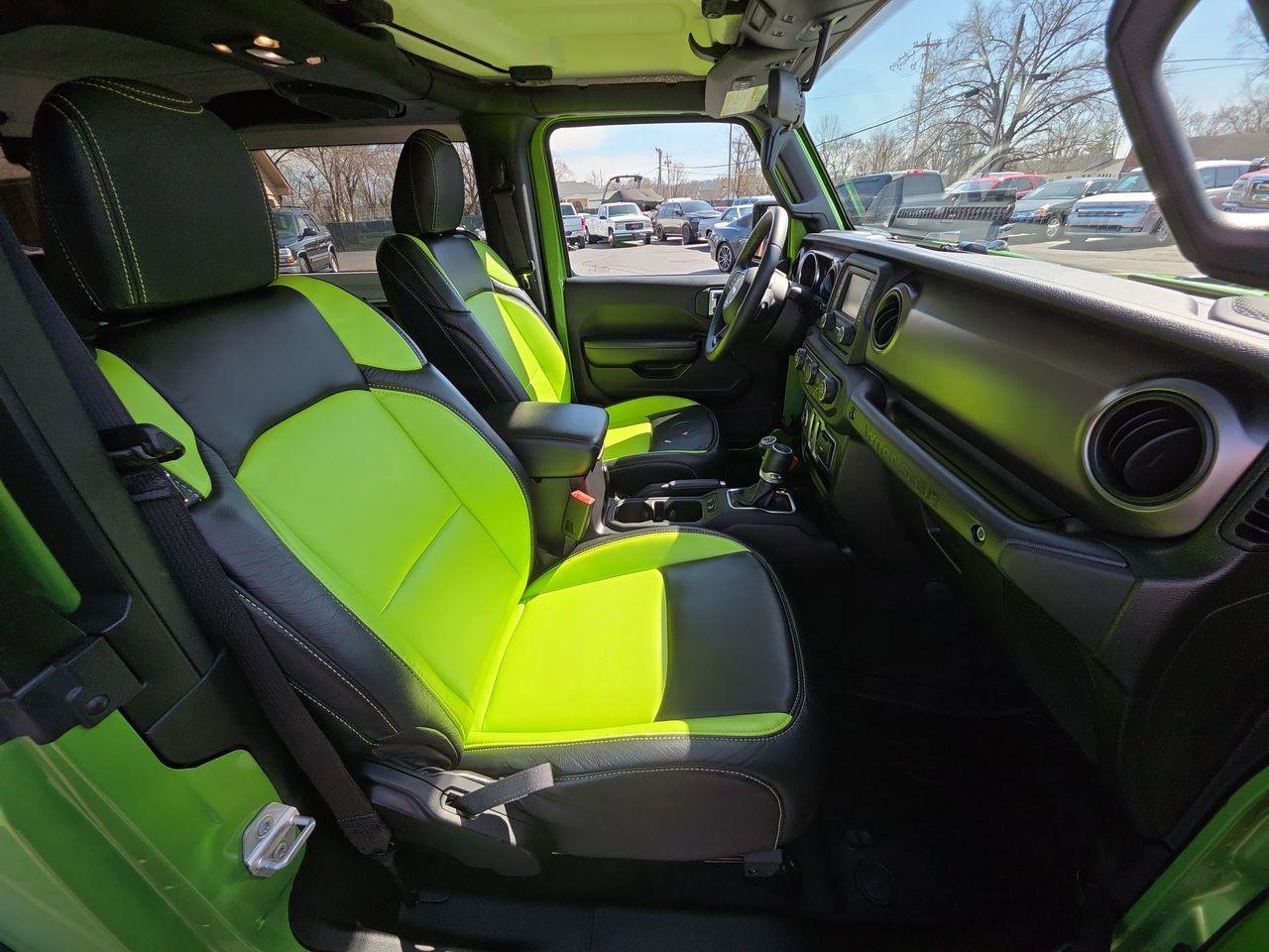 Used 2019 Jeep Wrangler Sport image 8