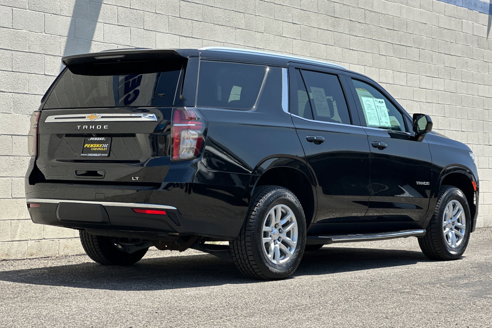 Used 2024 Chevrolet Tahoe LT AWD/4WD image 4