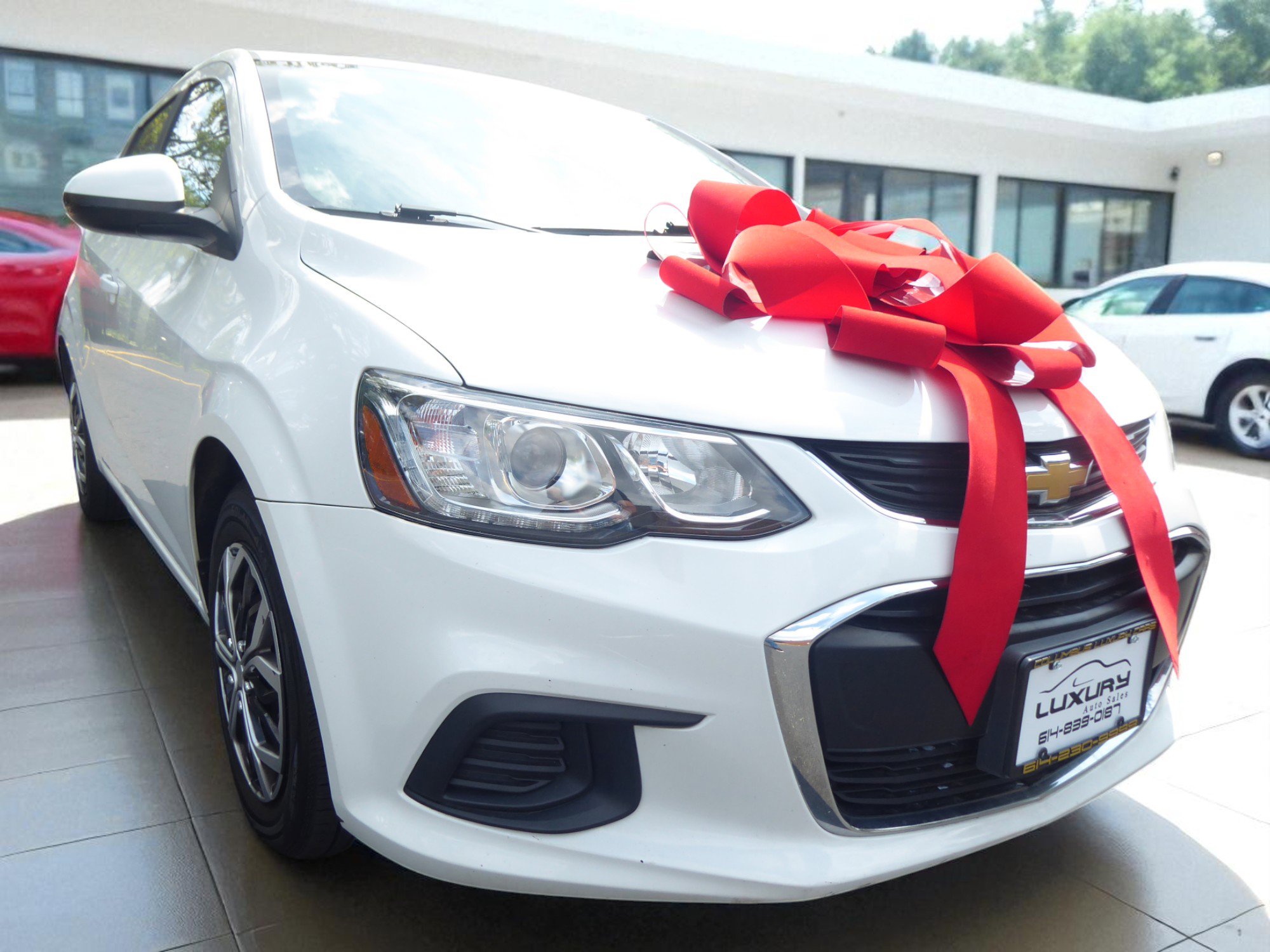 Used 2018 Chevrolet Sonic LT image 3