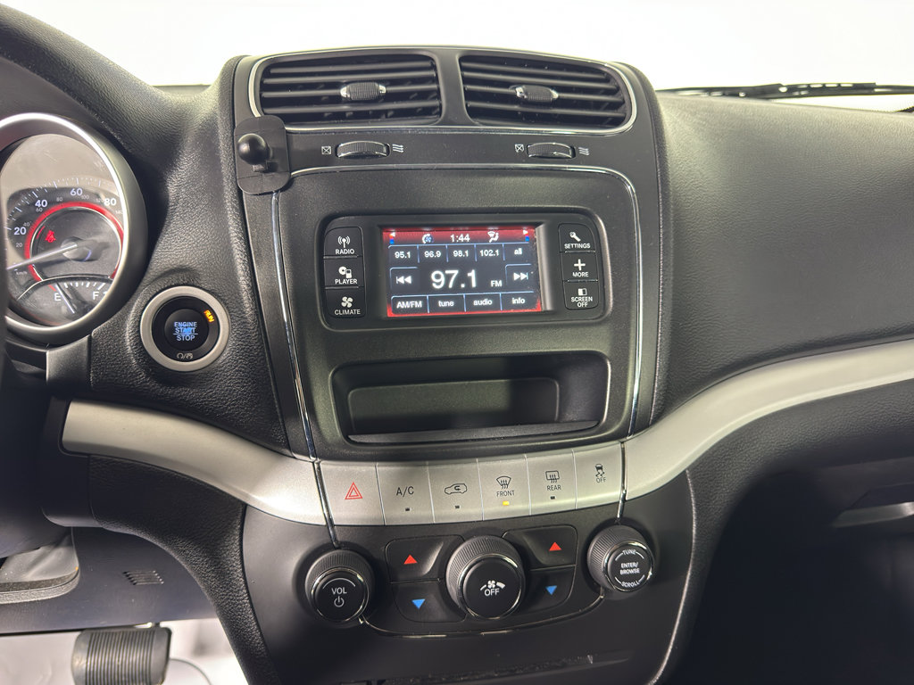 Used 2018 Dodge Journey SE image 24