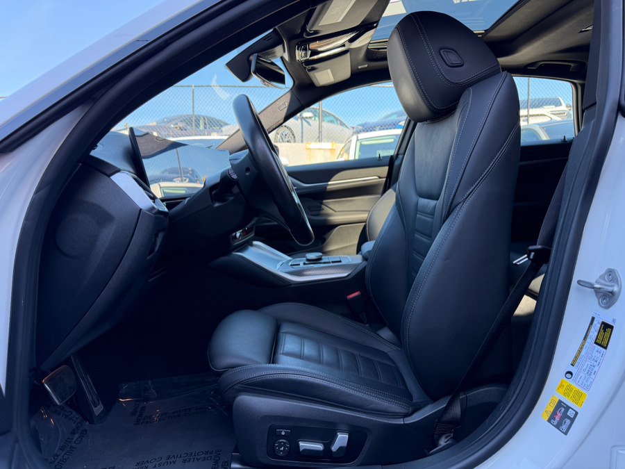 Used 2023 BMW i4 eDrive40 w/ M Sport Package image 8