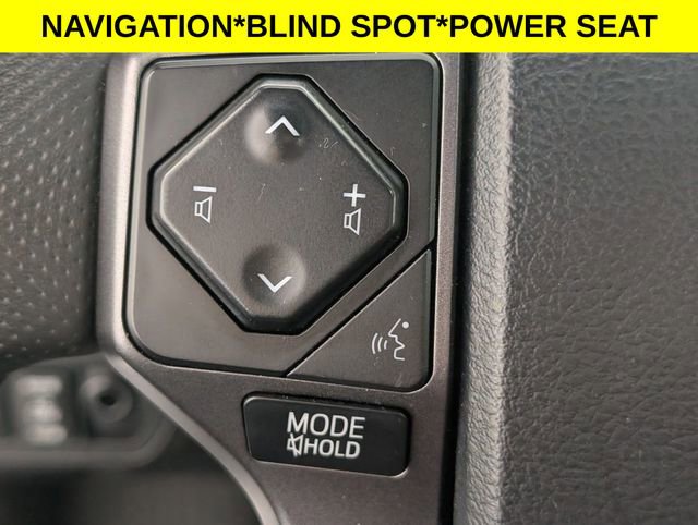 Used 2023 Toyota Tacoma TRD Off-Road w/ Advanced Technology Package image 15