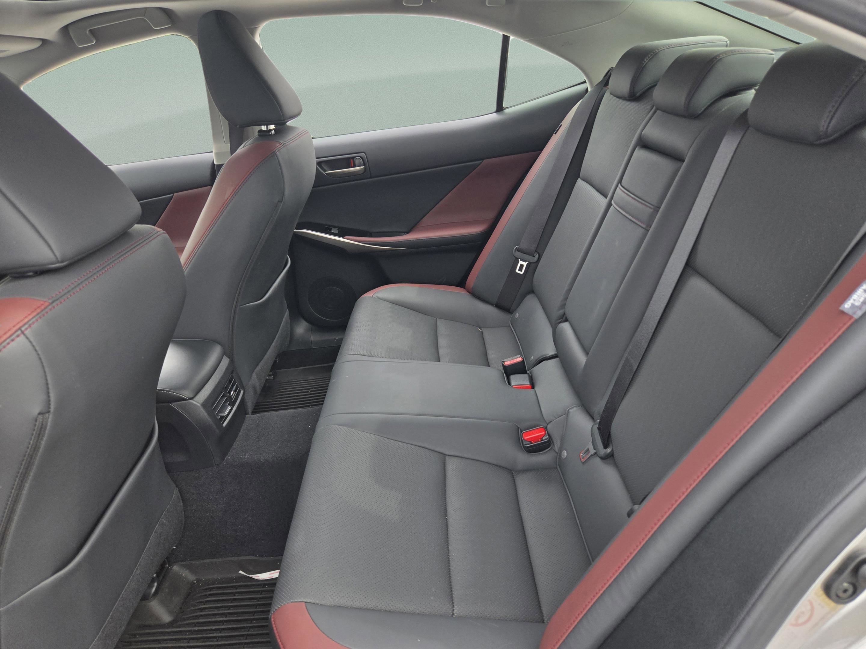 Used 2019 Lexus IS 300 w/ Navigation Package RWD image 15