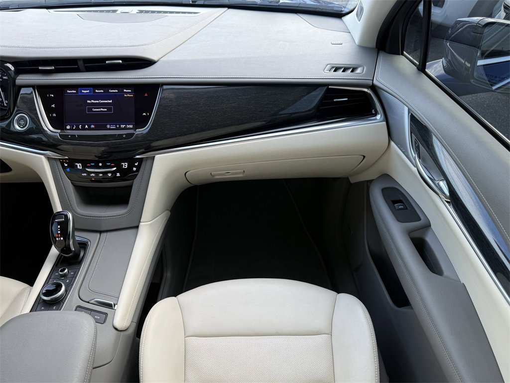 Used 2023 Cadillac XT6 Premium Luxury w/ Technology Package image 17