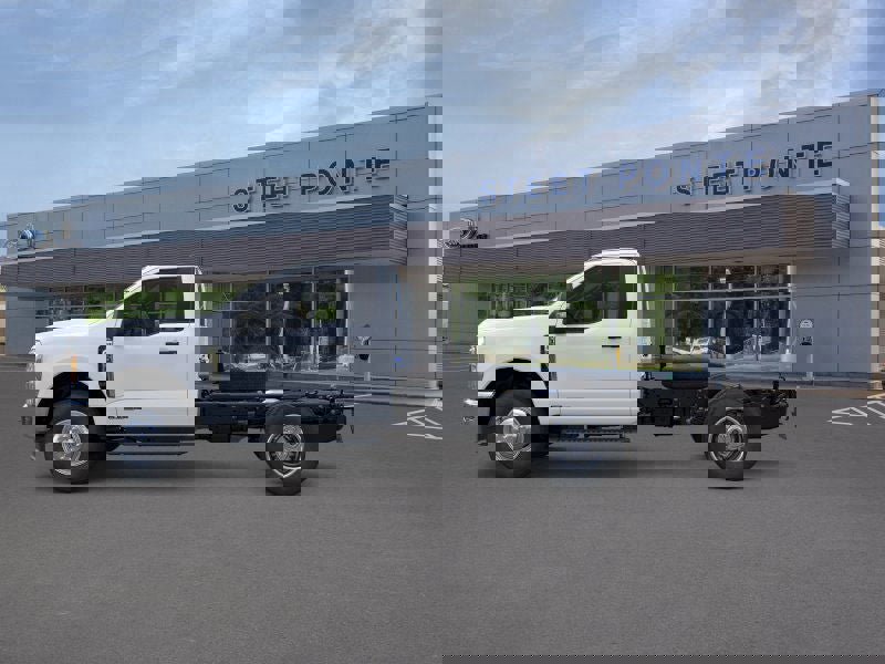 New 2025 Ford F350 XL w/ XL Chrome Package image 3