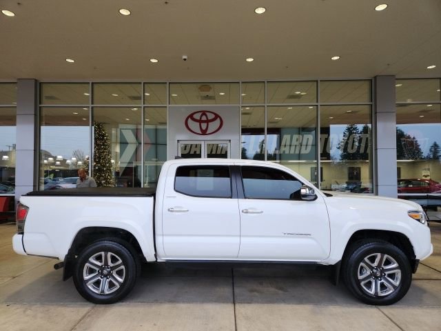 Used 2019 Toyota Tacoma Limited image 3