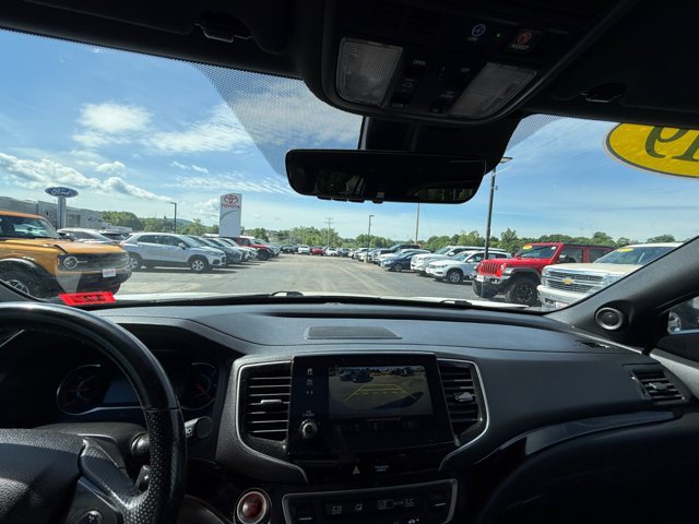 Used 2019 Honda Passport Touring image 2