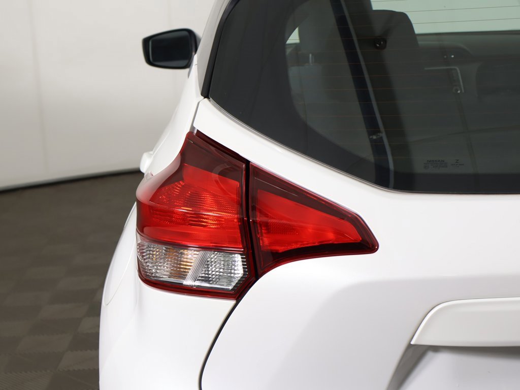 Used 2019 Nissan Kicks SV image 12