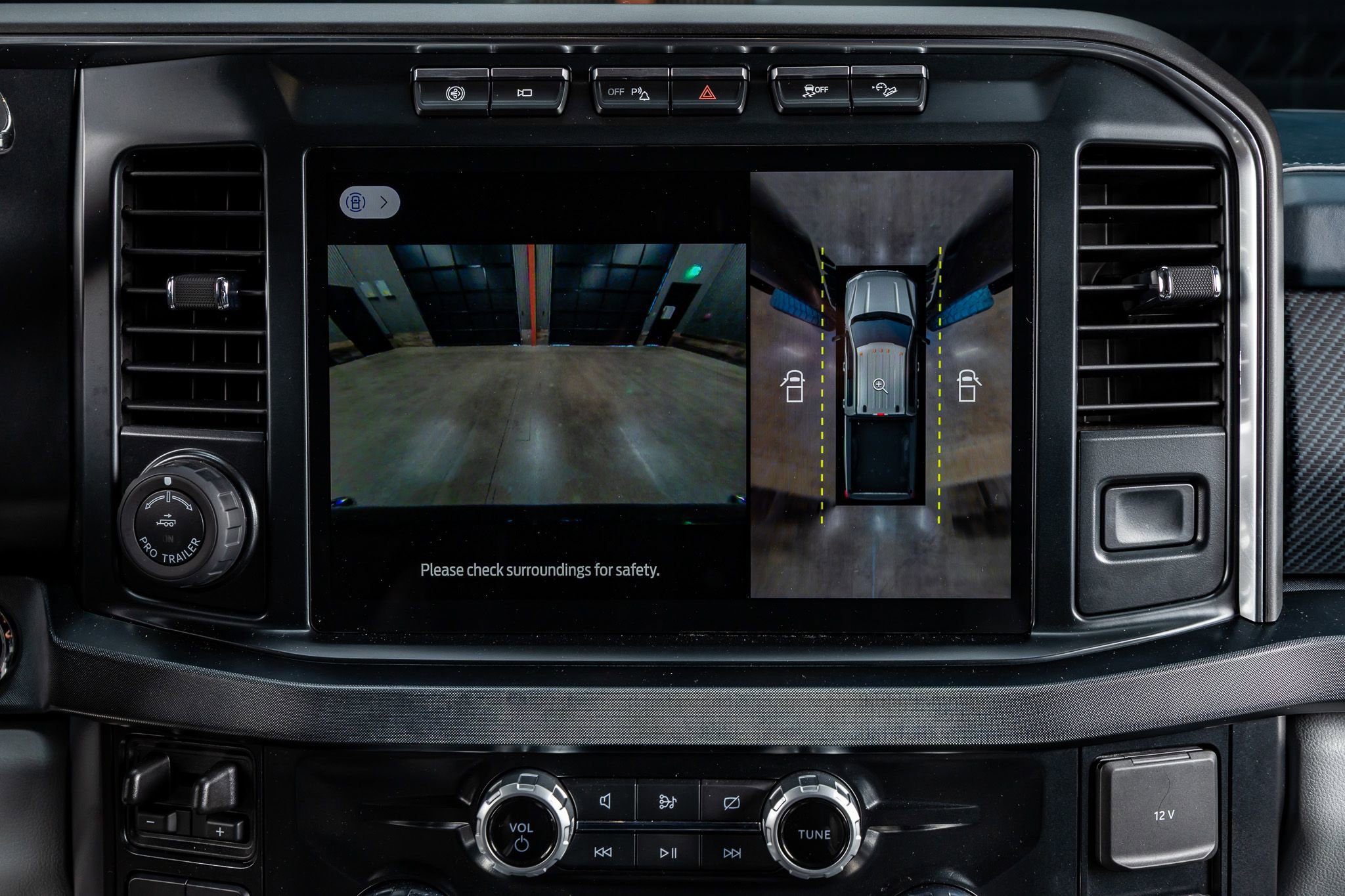 Used 2024 Ford F250 Limited w/ FX4 Off-Road Package image 26