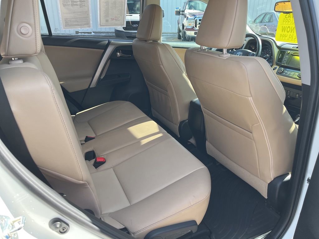 Used 2015 Toyota RAV4 Limited image 15