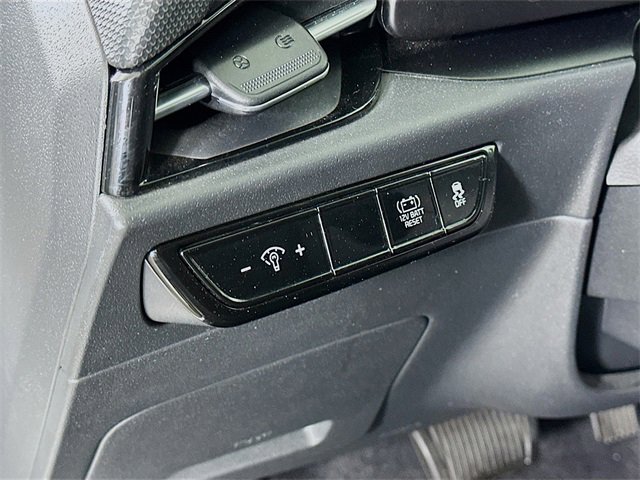 Used 2024 Kia Niro LX image 18