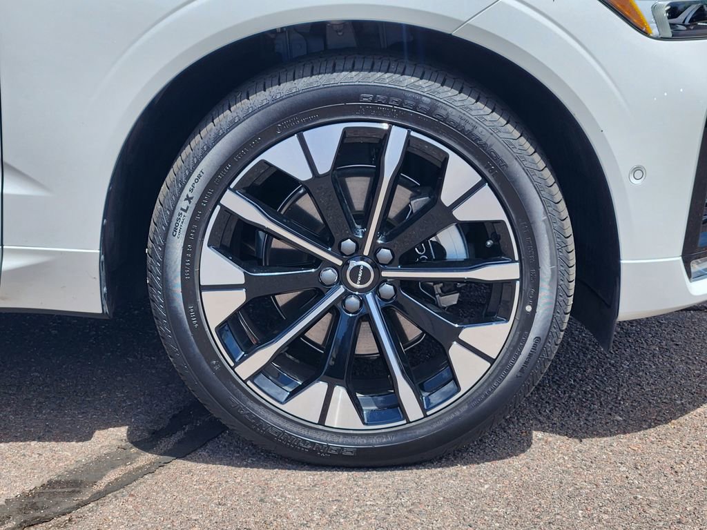 New 2026 Volvo XC60 B5 Plus w/ Protection Package Premier AWD/4WD image 30