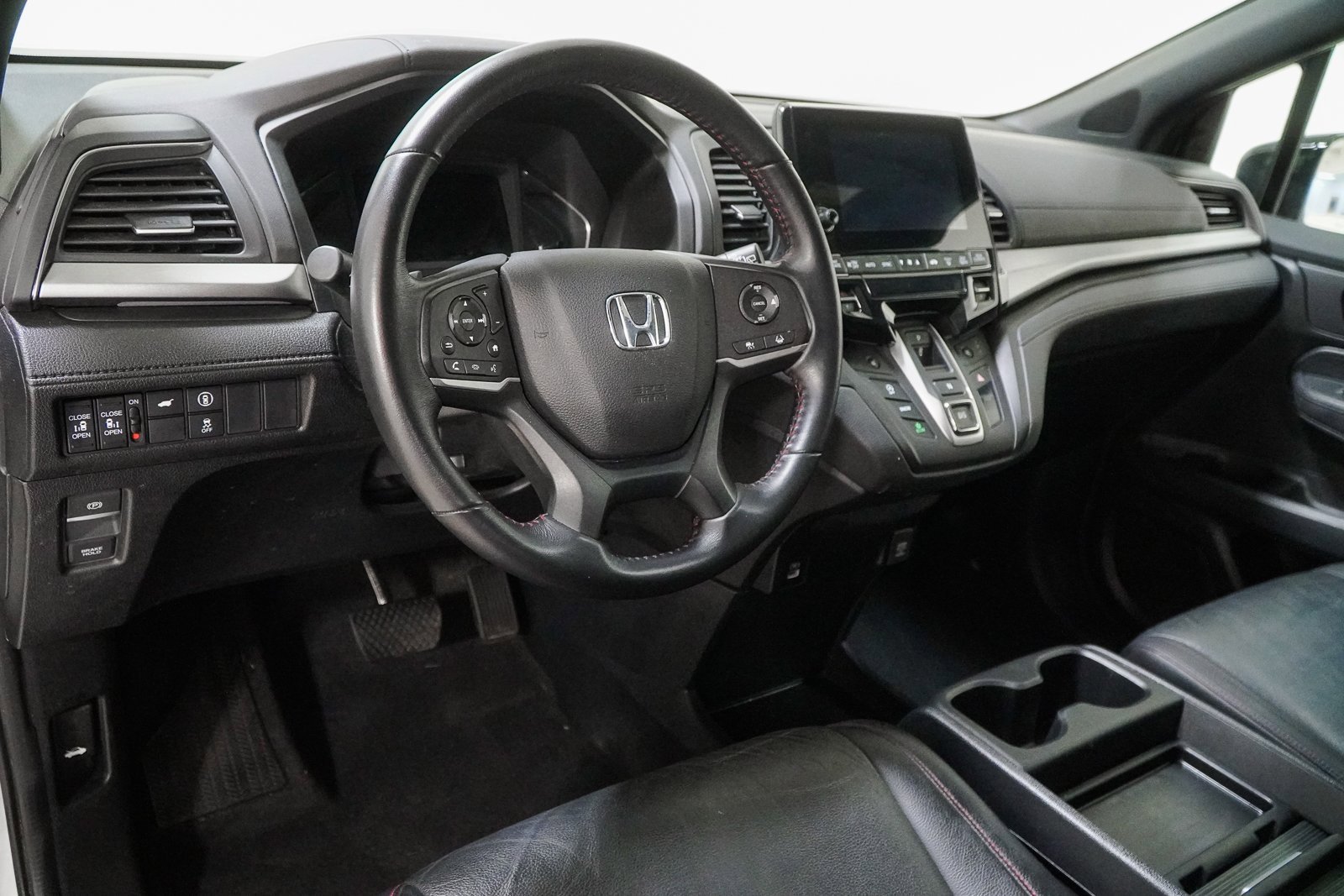 Certified 2024 Honda Odyssey Sport image 25