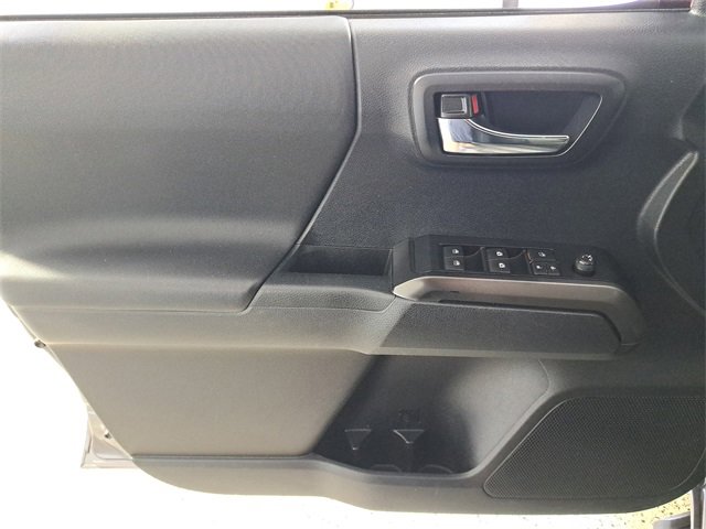 Used 2020 Toyota Tacoma TRD Off-Road image 21