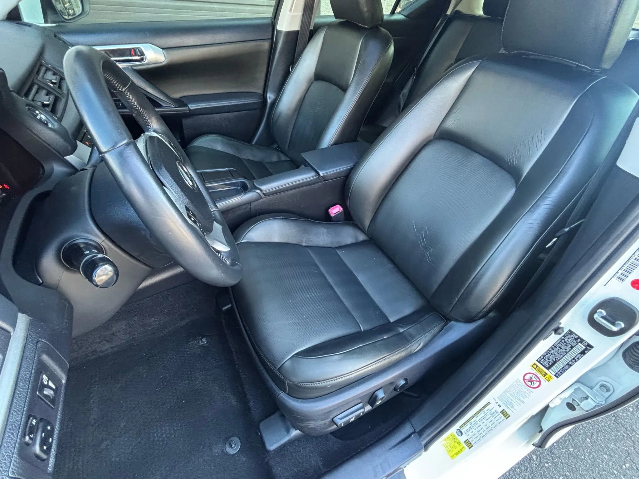 Used 2013 Lexus CT 200h image 19