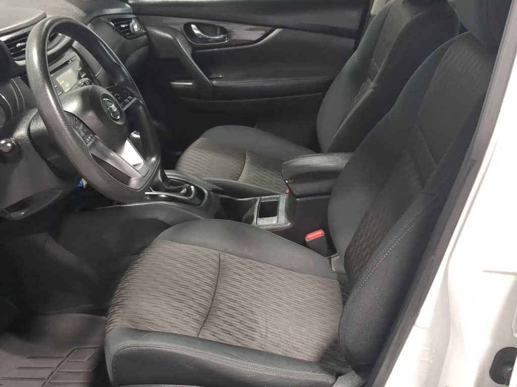 Used 2017 Nissan Rogue S AWD/4WD image 19