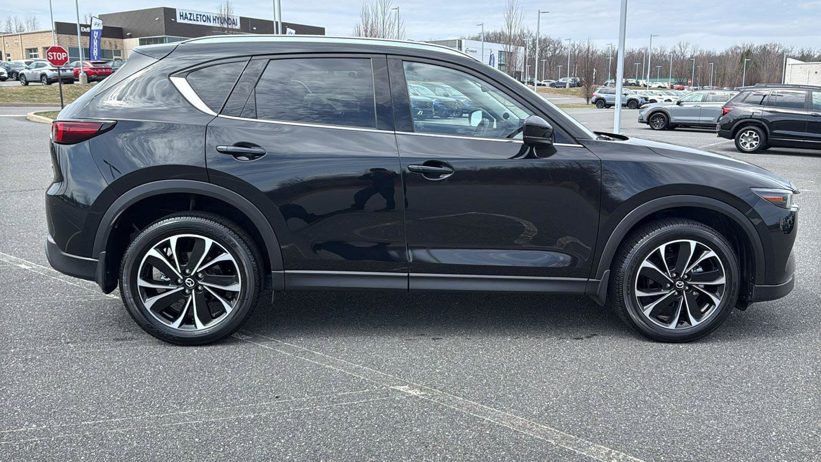 Certified 2022 MAZDA CX-5 AWD 2.5 S w/ Premium Plus Pkg image 4