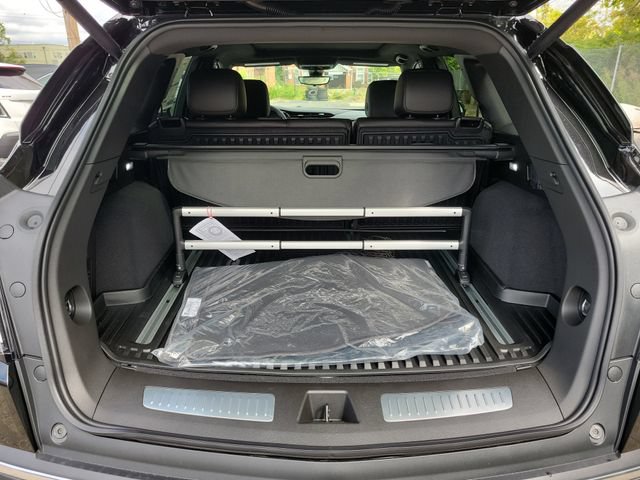 New 2026 Cadillac XT5 Sportv w/ LPO, Floor Liner Package AWD/4WD image 29