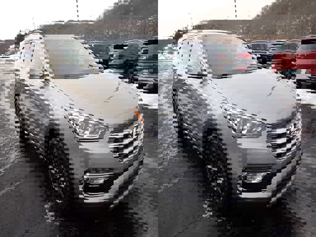 Used 2017 Hyundai Santa Fe Sport w/ Cargo Package image 7