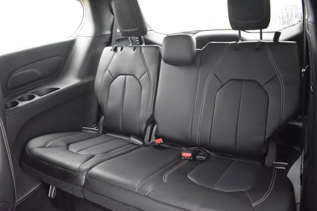 New 2026 Chrysler Voyager LX image 16