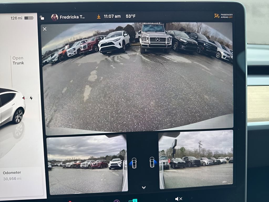 Used 2022 Tesla Model Y Long Range image 22