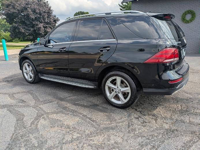 Used 2016 Mercedes-Benz GLE 350 4MATIC image 4