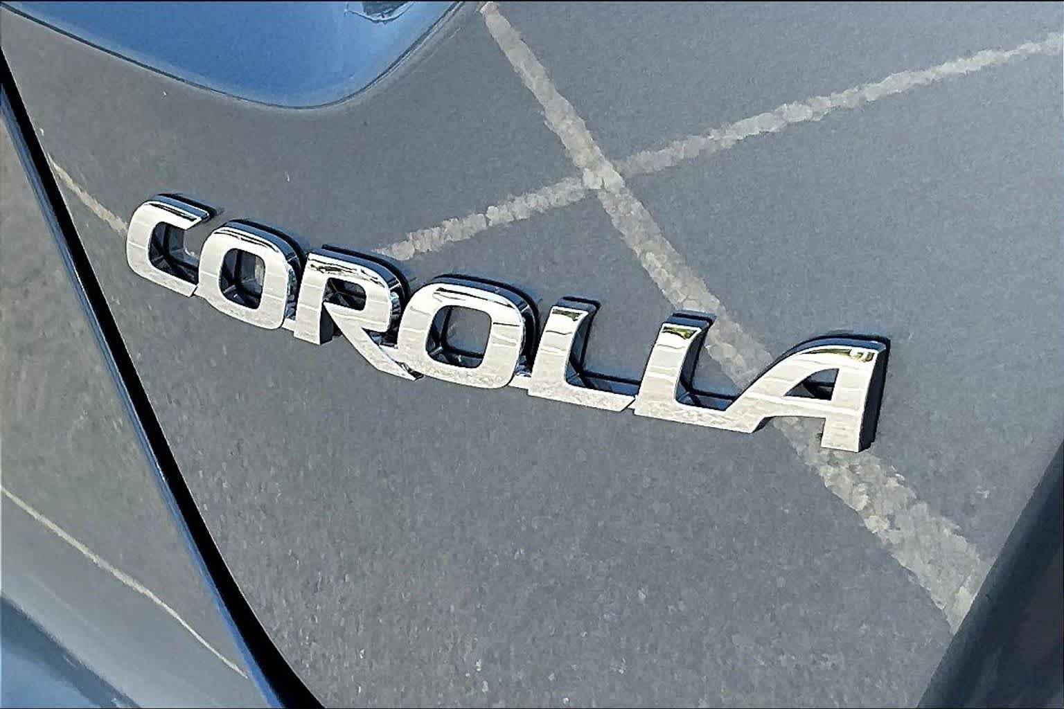 Used 2026 Toyota Corolla LE FWD image 30