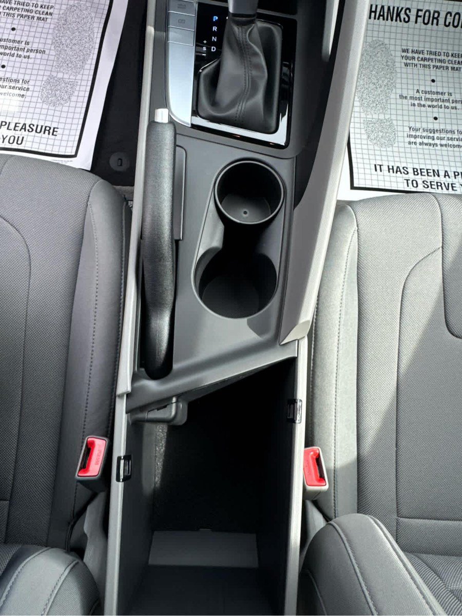 New 2026 Hyundai Elantra SE FWD image 38