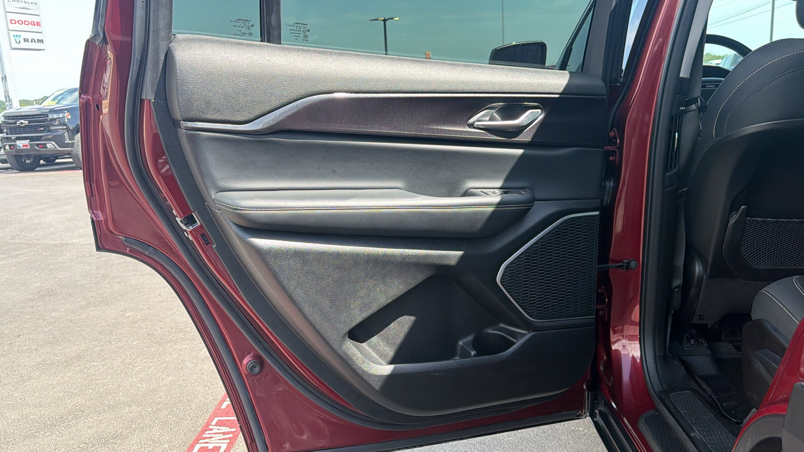 Certified 2022 Jeep Grand Cherokee L Laredo w/ Luxury Tech Group I RWD image 14