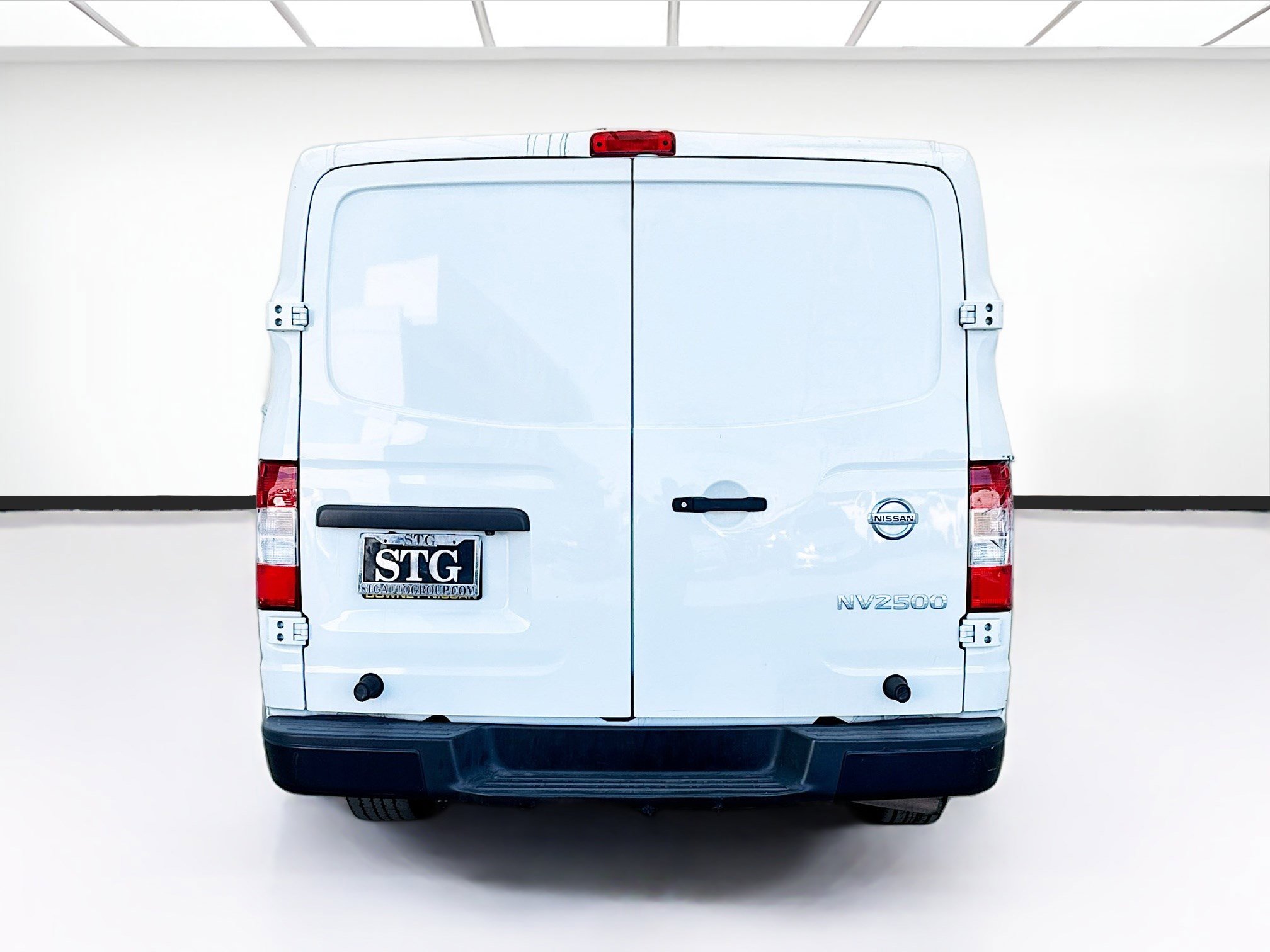 Used 2020 Nissan NV 2500 S image 5