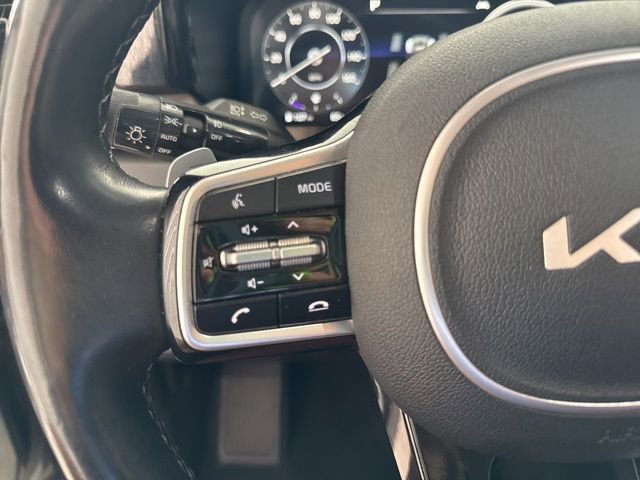 Used 2022 Kia Sorento SX Prestige w/ Rust Color Package AWD/4WD image 14