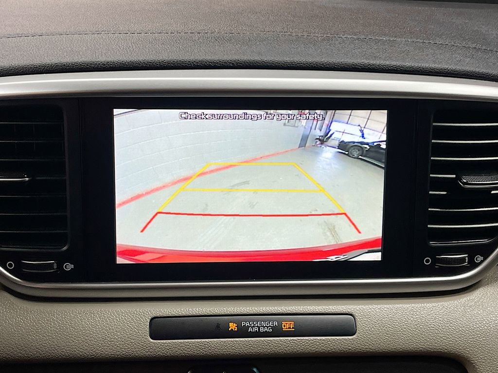 Used 2022 Kia Sportage LX image 13