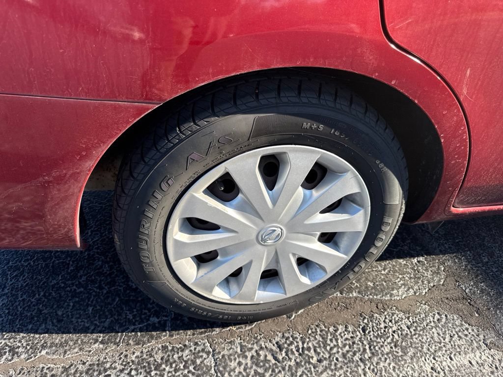 Used 2019 Nissan Versa SV FWD image 12
