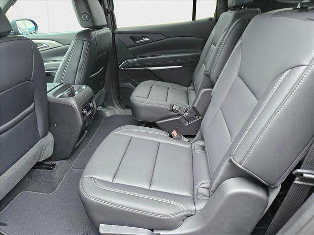 New 2025 Chevrolet Traverse LT w/ Driver Confidence Package FWD image 7
