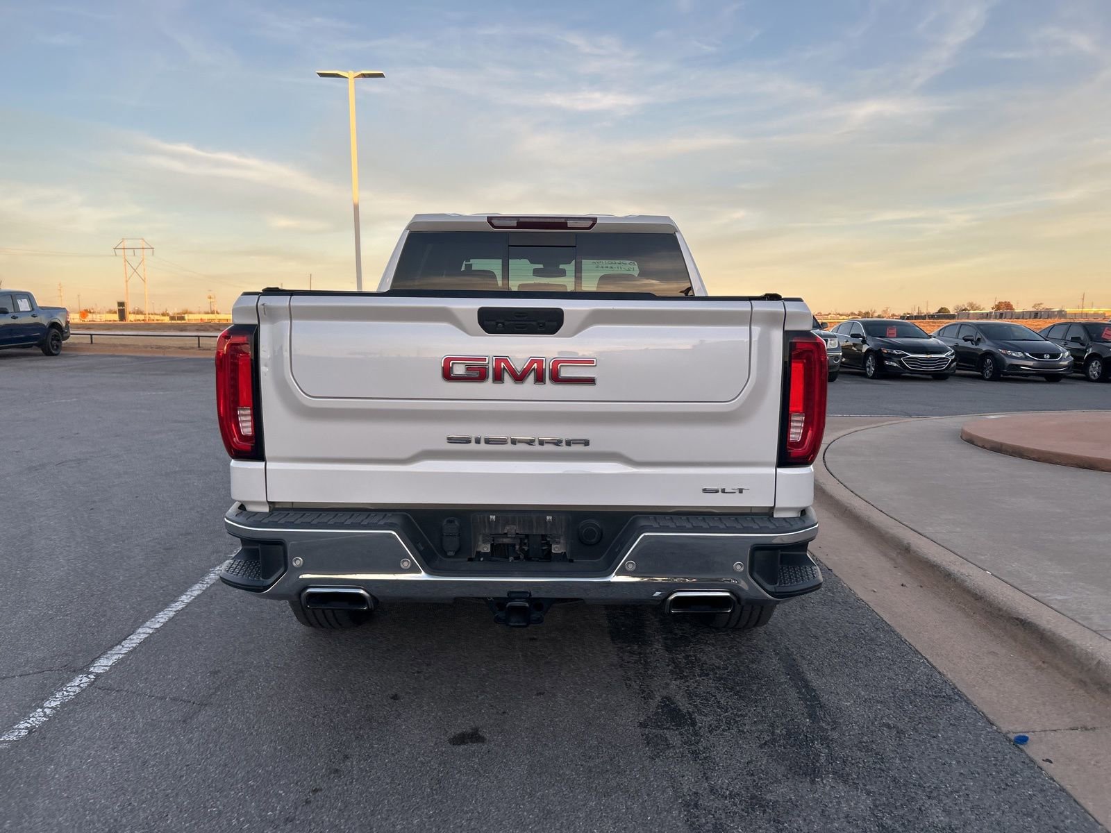 Used 2019 GMC Sierra 1500 SLT w/ SLT Premium Plus Package image 4