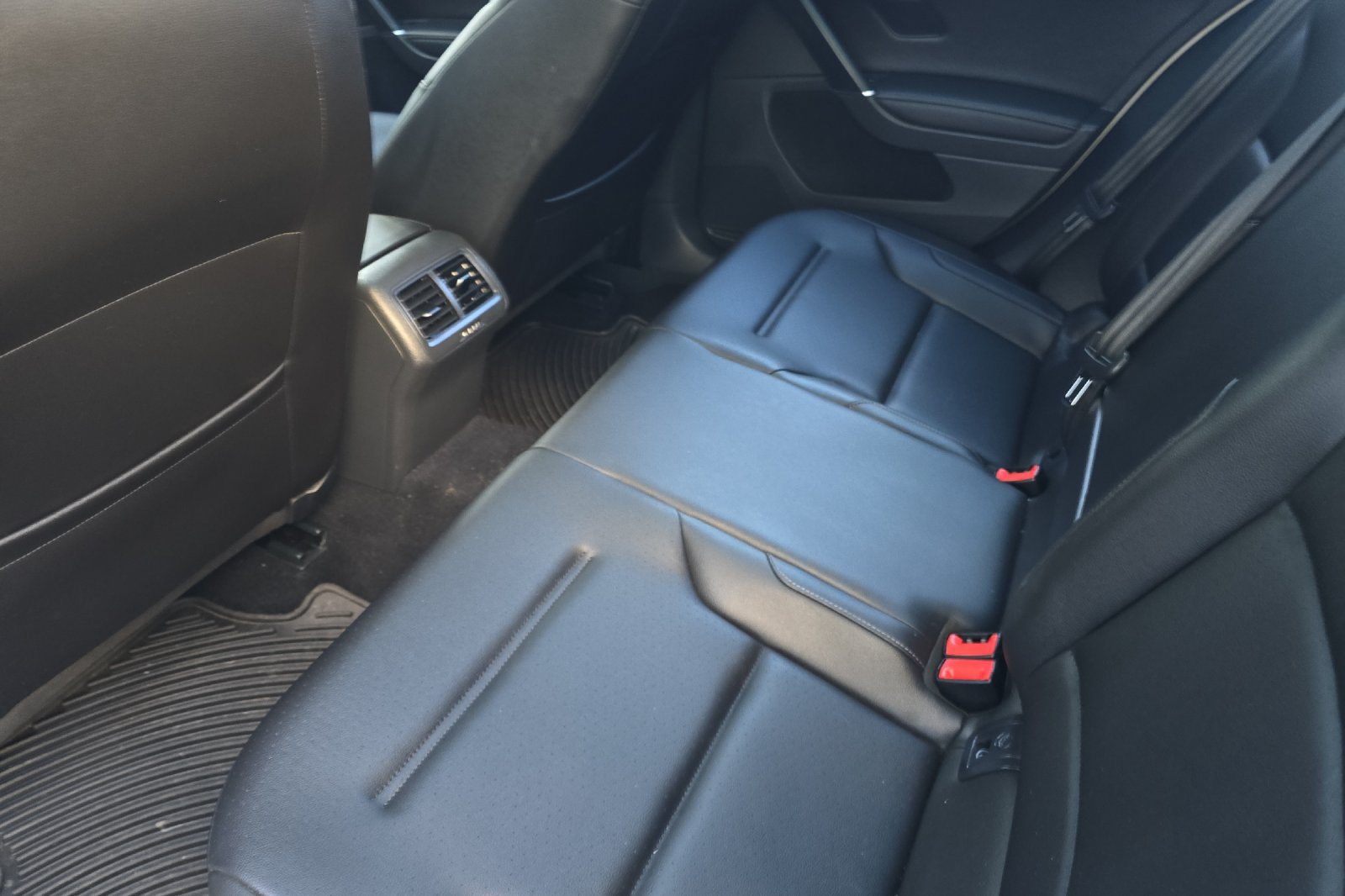 Used 2017 Volkswagen Golf Alltrack SE AWD/4WD image 9