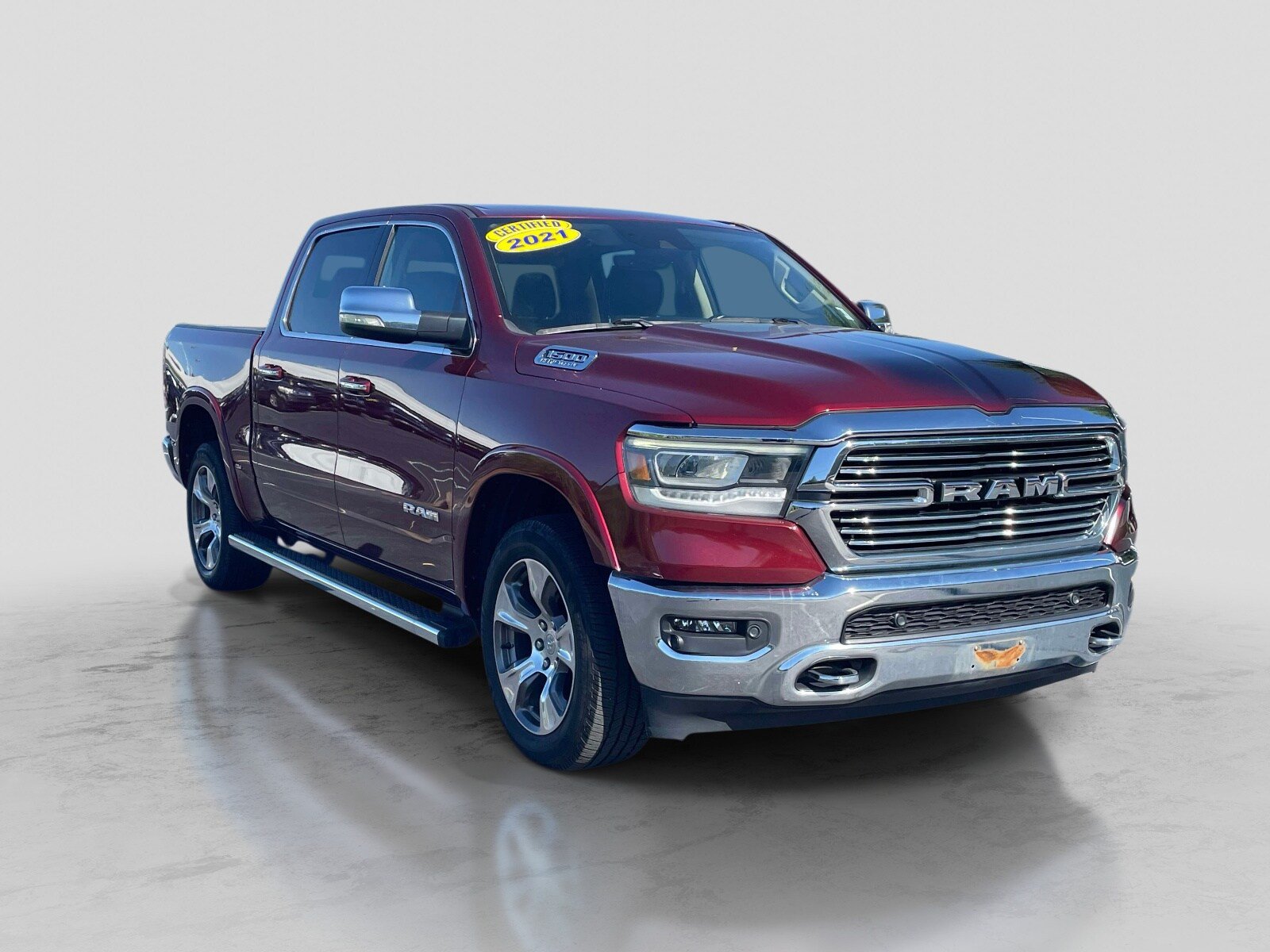 Used 2021 RAM 1500 Laramie AWD/4WD image 1