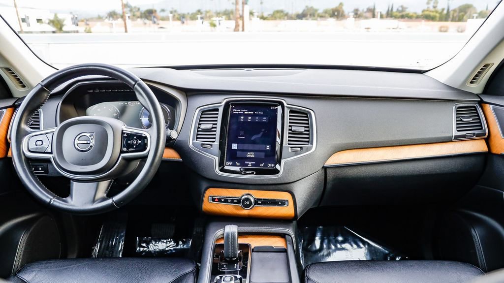 Used 2021 Volvo XC90 T8 Inscription Expression w/ Protection Package Premier image 15