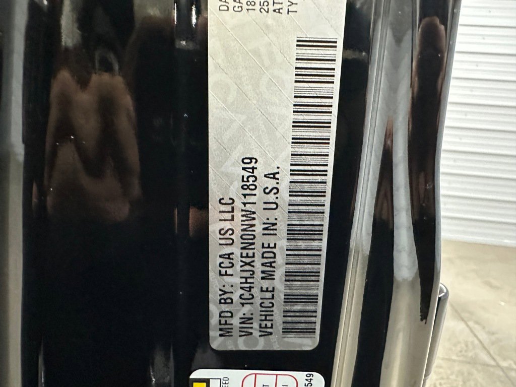 Used 2022 Jeep Wrangler Unlimited Sahara image 38