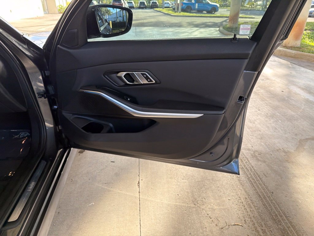 Used 2021 BMW 330e w/ Driving Assistance Package RWD image 29