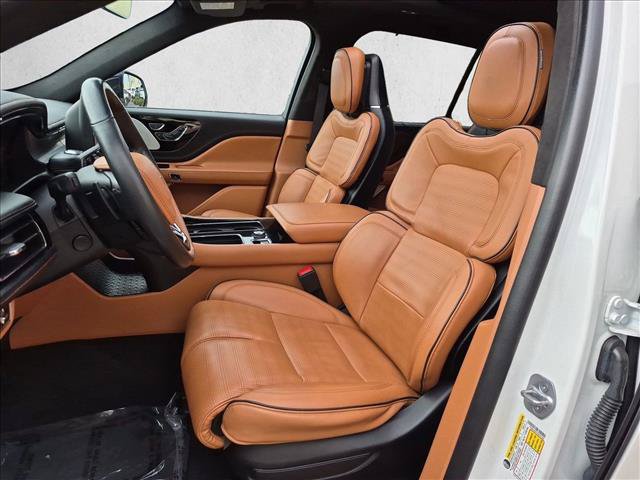 Used 2023 Lincoln Aviator Black Label w/ Dynamic Handling Package AWD/4WD image 17