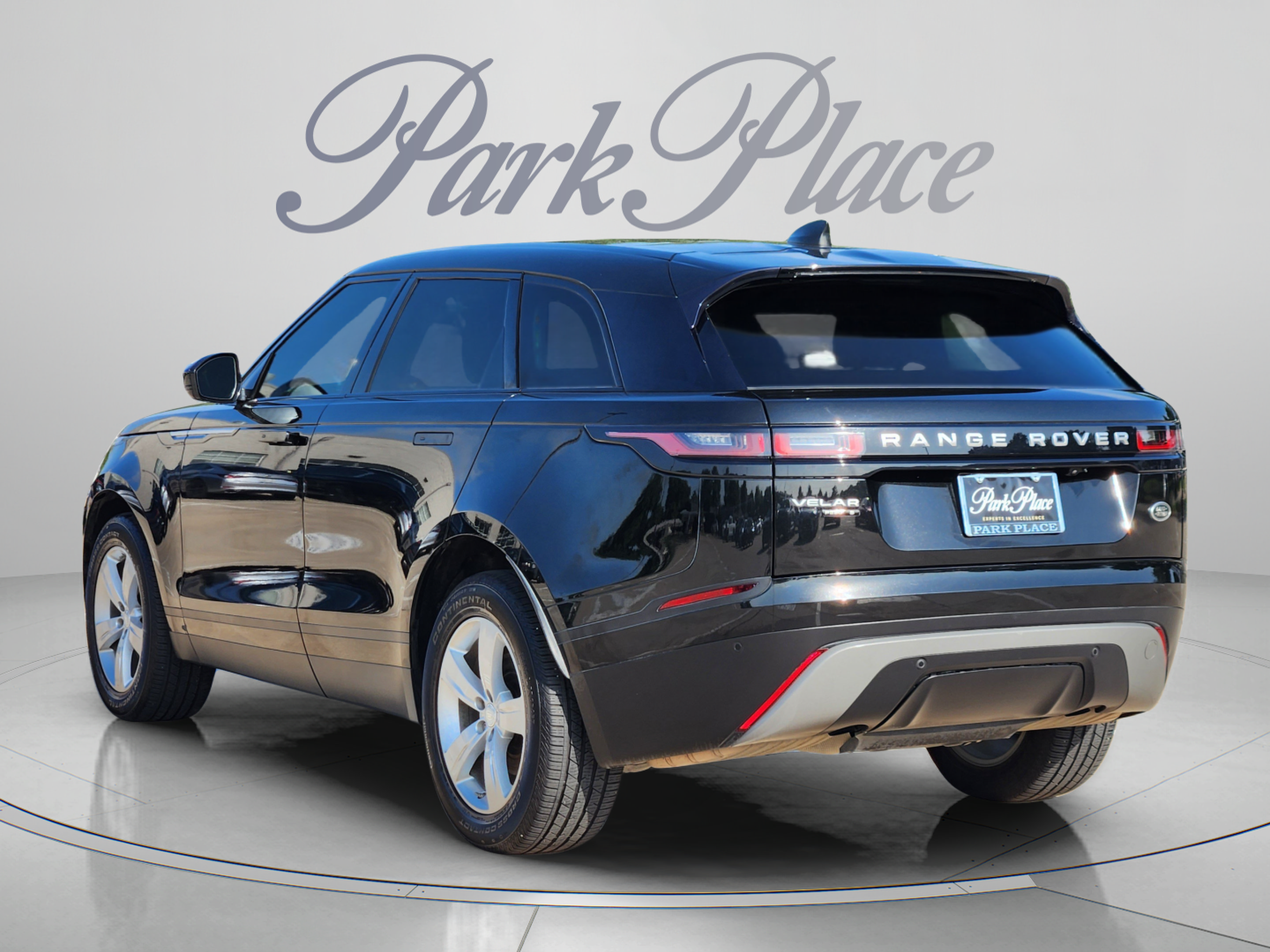 Used 2020 Land Rover Range Rover Velar S AWD/4WD image 3