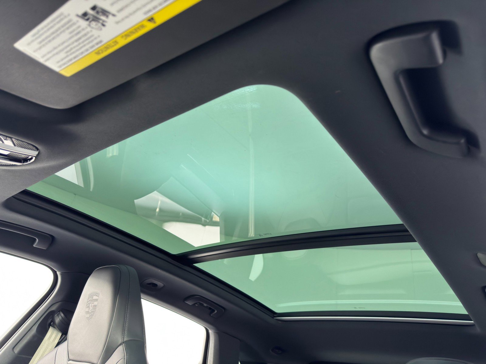 Used 2023 Porsche Cayenne S Platinum image 12