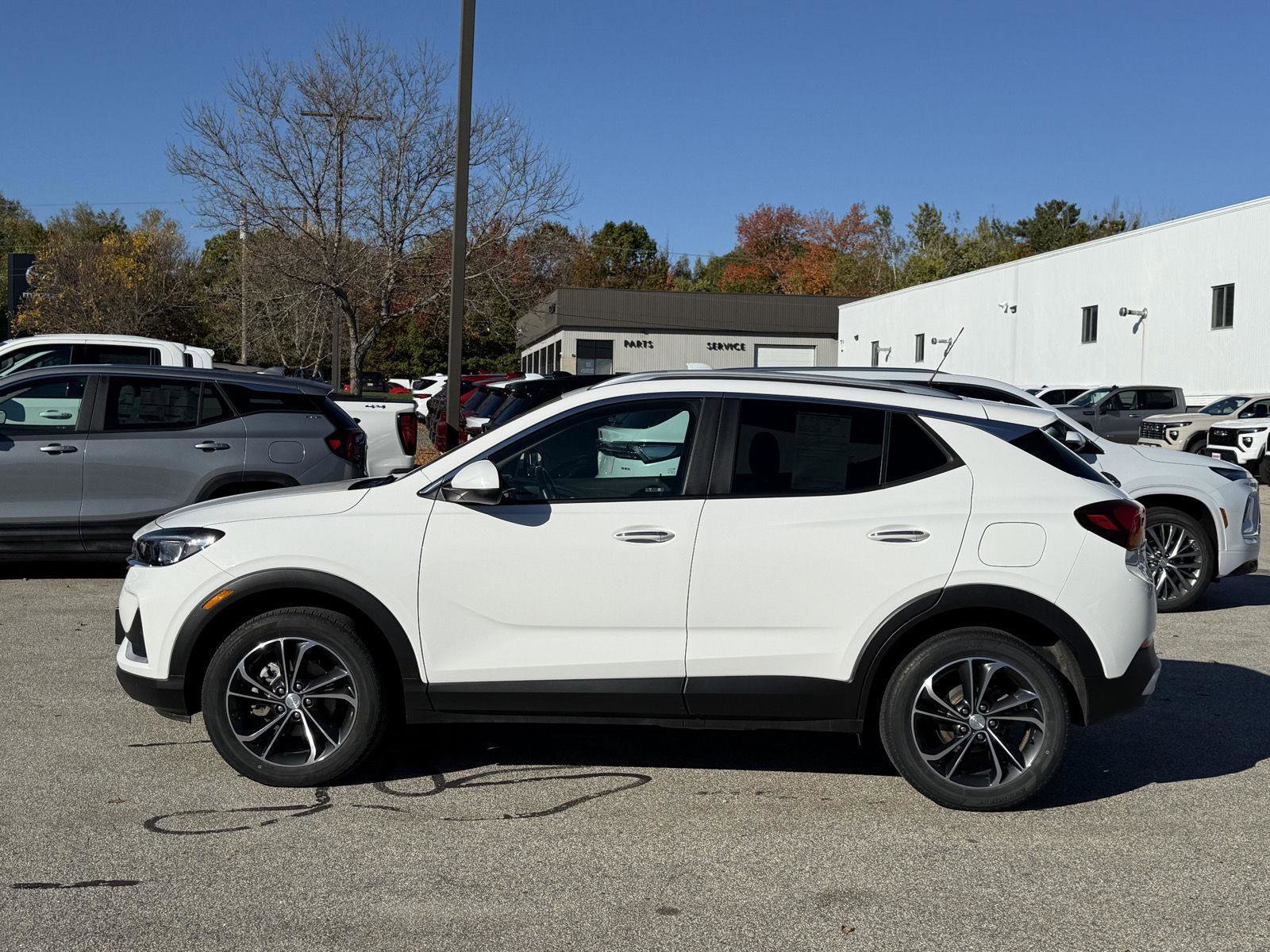 Used 2022 Buick Encore GX Select image 5