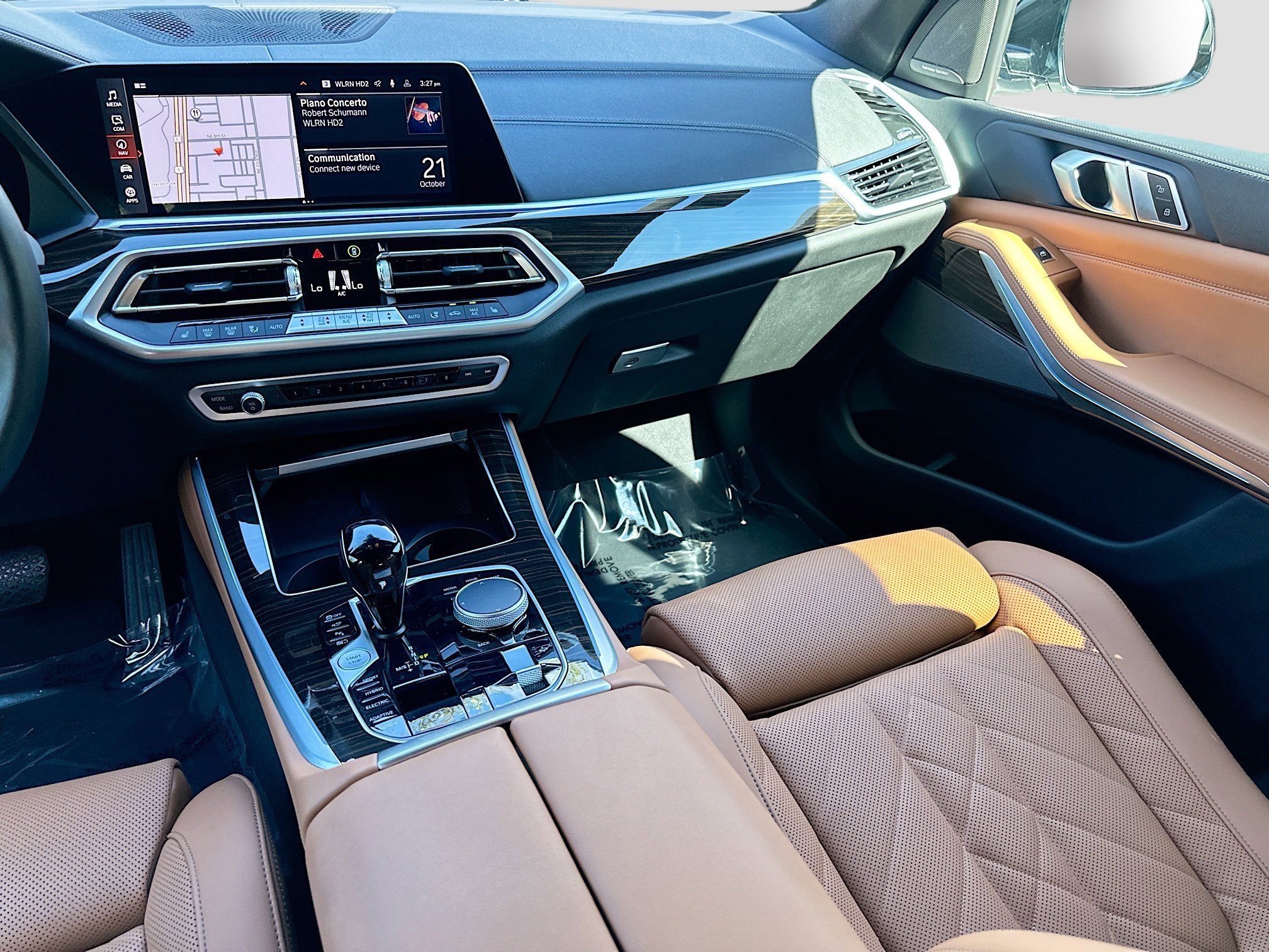 Certified 2023 BMW X5 xDrive45e w/ Parking Assistance Package image 24