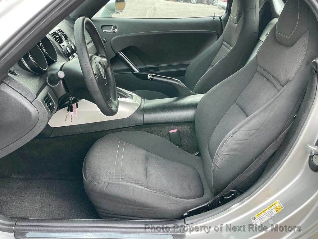 Used 2007 Saturn Sky RWD image 11